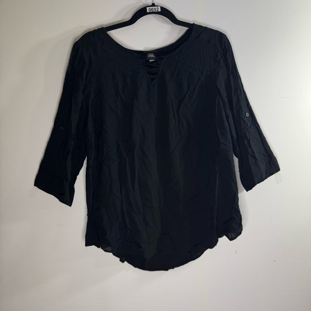 Torrid Black Crinkle Gauze Blouse Roll Tab Sleeve Lightweight Top 1X